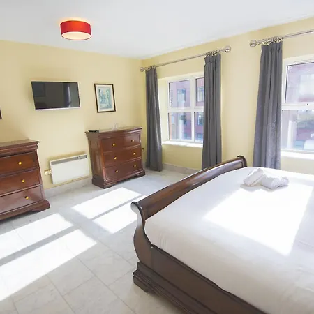 Sir John Rodgersons Quay Apartment